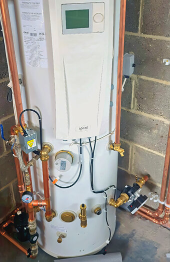 https://ascothotwater.com.au/uploads/2025/06/gas-hot-water-system-13675.jpg