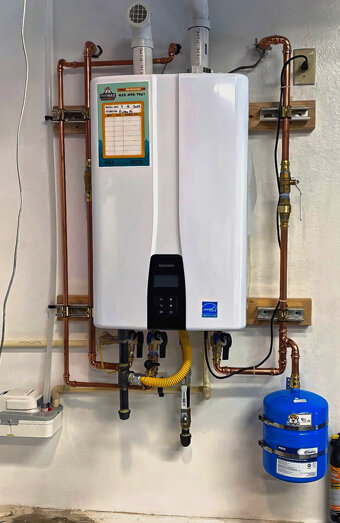 https://ascothotwater.com.au/uploads/2025/06/hot-water-33549.jpg