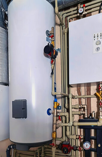 https://ascothotwater.com.au/uploads/2025/06/hot-water-installs-34383.jpg