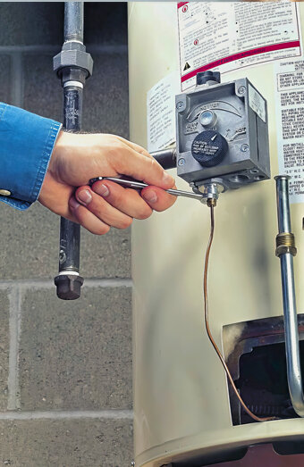 https://ascothotwater.com.au/uploads/2025/06/hot-water-servicing-64446.jpg