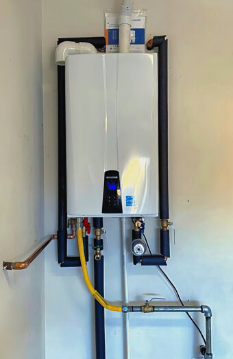 https://ascothotwater.com.au/uploads/2025/06/instant-hot-water-systems-63860.jpg